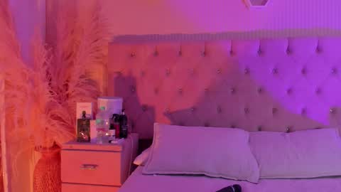 ABBY online show from December 18, 10:27 pm