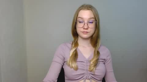 Abby Lovense is active online show from March 19, 3:16 pm