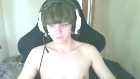 abbysal_blade online show from June 18, 8:36 am