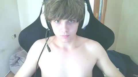 abbysal_blade online show from June 18, 9:14 am