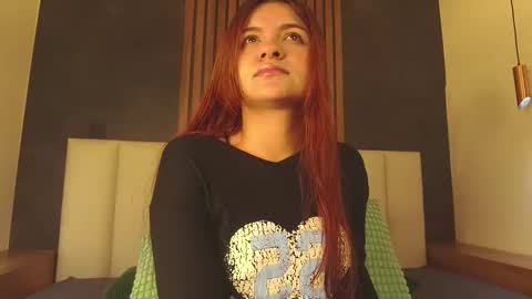 Snapshot of abbywathson chatting on November 6, 12:39 pm A B B Y online show from November 6, 12:39 pm