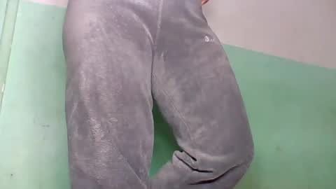 abella677022 online show from June 17, 5:36 pm