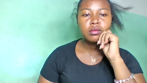 abella677022 online show from June 21, 7:44 am