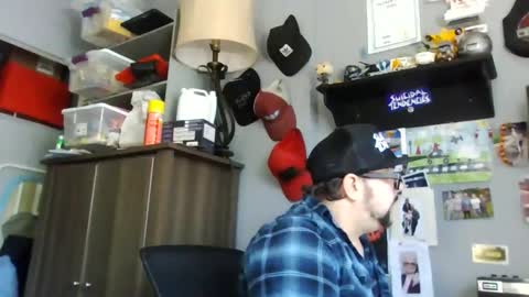 AJ online show from May 27, 4:04 pm