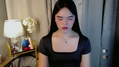 Abetterchristine online show from December 23, 1:36 am