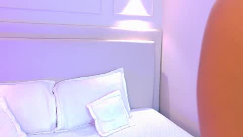 Snapshot of abiehils chatting on October 27, 11:25 am abiehils online show from October 27, 11:25 am