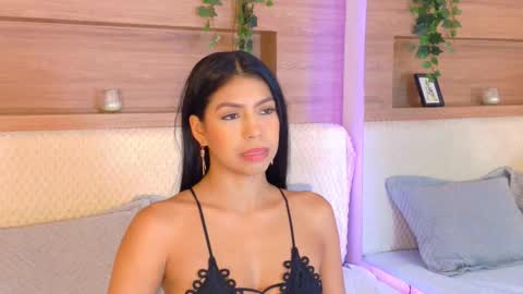 Snapshot of abiehils chatting on February 5, 11:37 am abiehils online show from February 5, 11:37 am