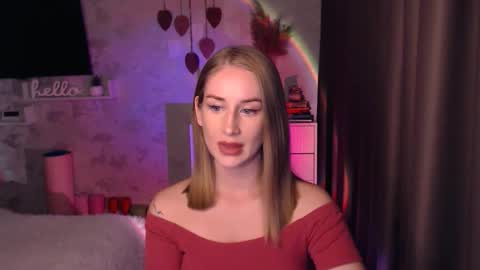 Snapshot of abigail_flex chatting on October 13, 4:51 pm Anna online show from October 13, 4:51 pm