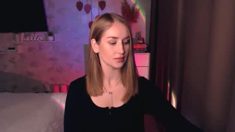 Anna online show from November 24, 7:57 pm