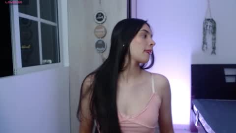 Snapshot of abigail_monroe__ chatting on May 28, 4:21 am abigail_monroe__ online show from May 28, 4:21 am
