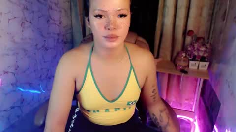 abigail_vergara online show from April 6, 12:30 am