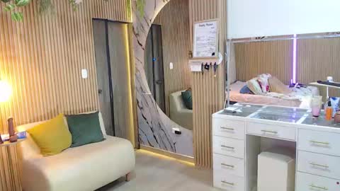 abigailowensss online show from February 12, 8:09 am