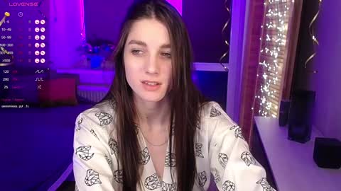 Snapshot of abigailwills chatting on February 25, 11:44 pm Abigail online show from February 25, 11:44 pm