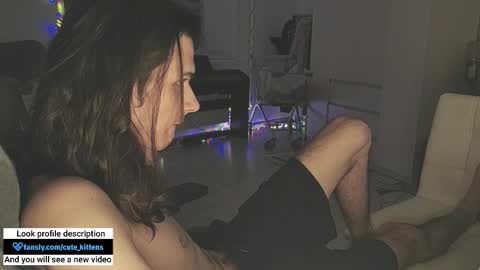 hi  cum in pvt noi extra tip online show from November 15, 2:46 pm