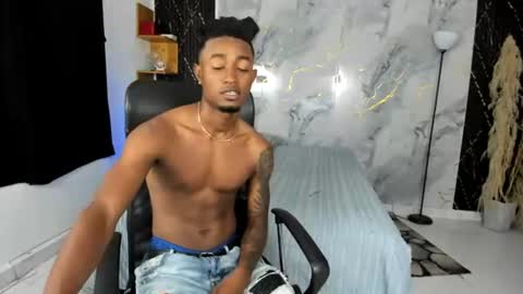 Snapshot of abony_sex69 chatting on June 30, 4:46 am abony_sex69 online show from June 30, 4:46 am