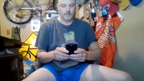 Snapshot of aboringguy chatting on February 2, 3:44 pm aboringguy online show from February 2, 3:44 pm