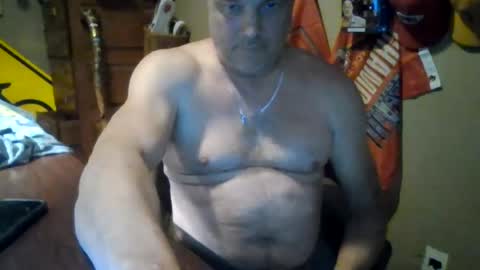 Snapshot of aboringguy chatting on July 16, 7:31 pm aboringguy online show from July 16, 7:31 pm