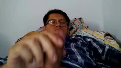 Snapshot of abraham651 chatting on April 19, 12:22 am abraham651 online show from April 19, 12:22 am