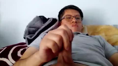 Snapshot of abraham651 chatting on April 19, 6:43 pm abraham651 online show from April 19, 6:43 pm