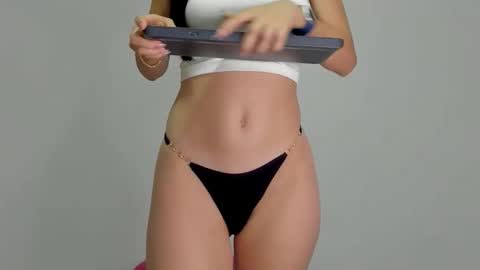 Snapshot of abril2234 chatting on January 6, 6:28 am abril2234 online show from January 6, 6:28 am