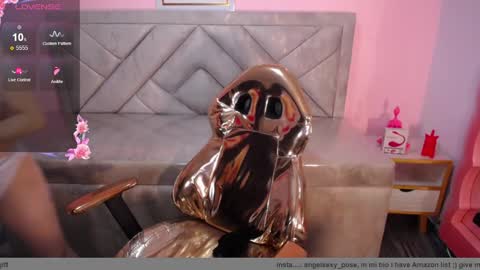 Snapshot of abril_ch_ chatting on January 13, 11:59 am abril_ch_ online show from January 13, 11:59 am