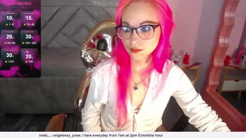 Snapshot of abril_ch_ chatting on February 14, 12:24 pm abril_ch_ online show from February 14, 12:24 pm