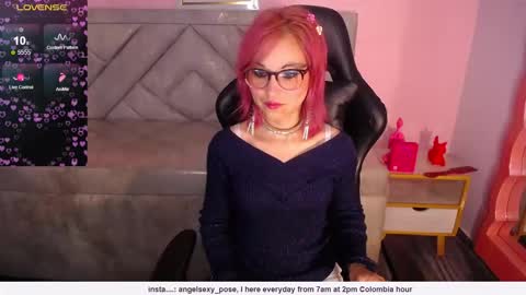 Snapshot of abril_ch_ chatting on February 18, 12:23 pm abril_ch_ online show from February 18, 12:23 pm