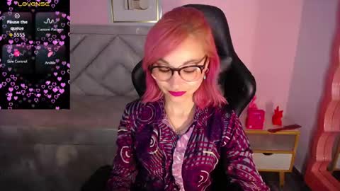 Snapshot of abril_ch_ chatting on February 21, 12:17 pm abril_ch_ online show from February 21, 12:17 pm