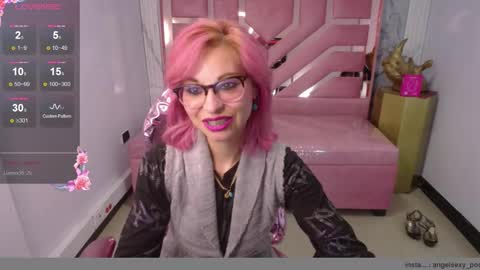 Snapshot of abril_ch_ chatting on February 24, 12:14 pm abril_ch_ online show from February 24, 12:14 pm