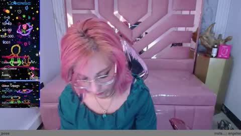 Snapshot of abril_ch_ chatting on February 28, 12:28 pm abril_ch_ online show from February 28, 12:28 pm