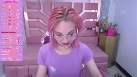 Snapshot of abril_ch_ chatting on March 7, 12:35 pm abril_ch_ online show from March 7, 12:35 pm