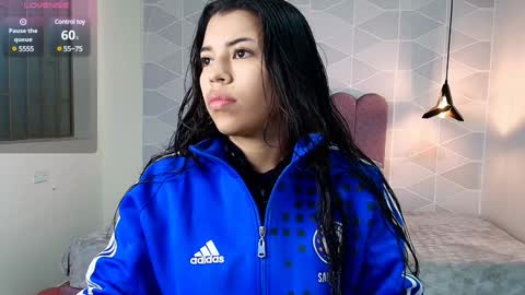 Snapshot of abril_matthews chatting on January 3, 11:57 am ABRIL MATTHEWS online show from January 3, 11:57 am