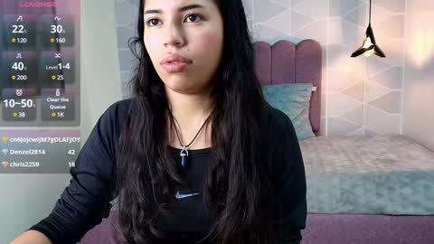 Snapshot of abril_matthews chatting on January 7, 3:33 pm ABRIL MATTHEWS online show from January 7, 3:33 pm