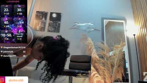 Snapshot of abril_ricci chatting on January 18, 10:39 am Abril  online show from January 18, 10:39 am