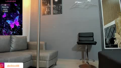 Snapshot of abril_ricci chatting on January 19, 2:15 am Abril  online show from January 19, 2:15 am