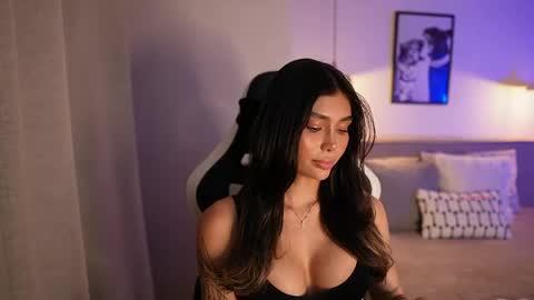 My name is Alexa. Please say hello I like to chat with you. If you have requests please use tip online show from April 10, 11:53 pm