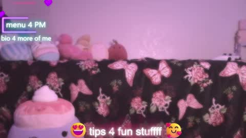 Snapshot of abruisedpeach chatting on May 5, 3:58 am Peach online show from May 5, 3:58 am
