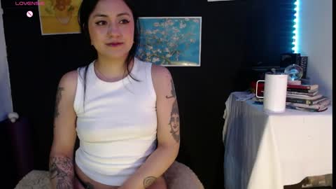 Absenta vert online show from April 6, 11:49 pm