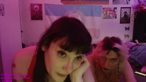 absintiliak online show from May 21, 7:21 pm