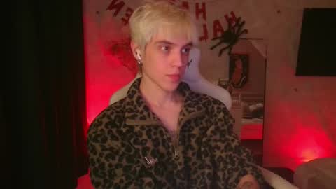 Nick online show from October 28, 3:47 pm