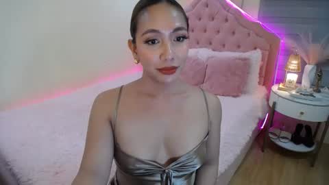 Snapshot of absolutely_gurjuice69 chatting on May 3, 7:09 pm Hope online show from May 3, 7:09 pm