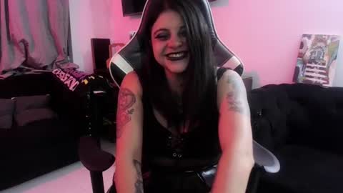 Snapshot of acid_alice666 chatting on June 25, 5:12 am Alice online show from June 25, 5:12 am