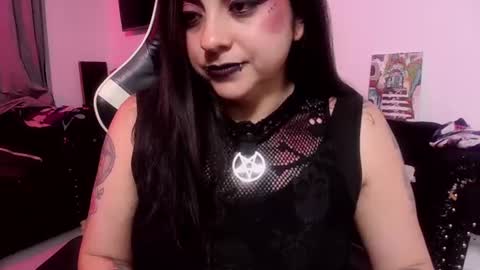 Snapshot of acid_alice666 chatting on July 7, 6:47 am Alice online show from July 7, 6:47 am