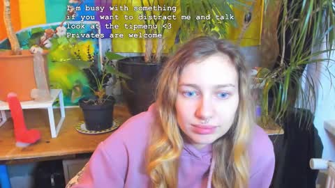 Melanie online show from October 11, 6:28 pm