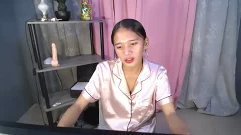 Snapshot of acyl_quixx chatting on January 24, 5:00 pm acyl_quixx online show from January 24, 5:00 pm