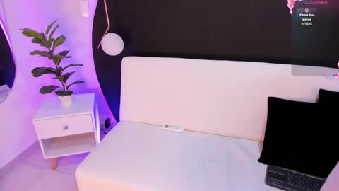 Snapshot of ada_monroe10 chatting on March 2, 4:36 pm online show from March 2, 4:36 pm