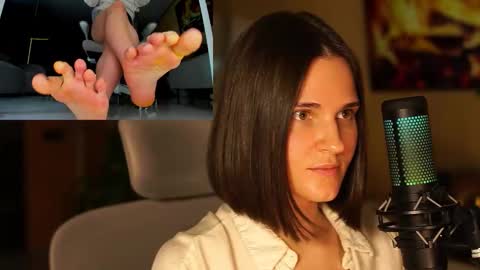 Ada   online show from February 26, 9:58 pm