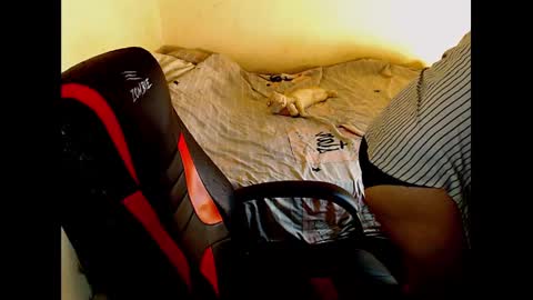 Snapshot of adagretta chatting on December 28, 3:37 pm adagretta online show from December 28, 3:37 pm