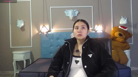 Adaira online show from December 4, 4:55 am