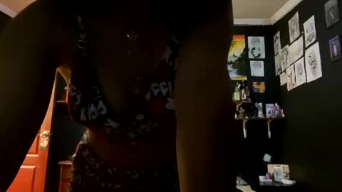 Snapshot of adam_and_abby_ chatting on February 27, 5:36 pm adam and abby online show from February 27, 5:36 pm